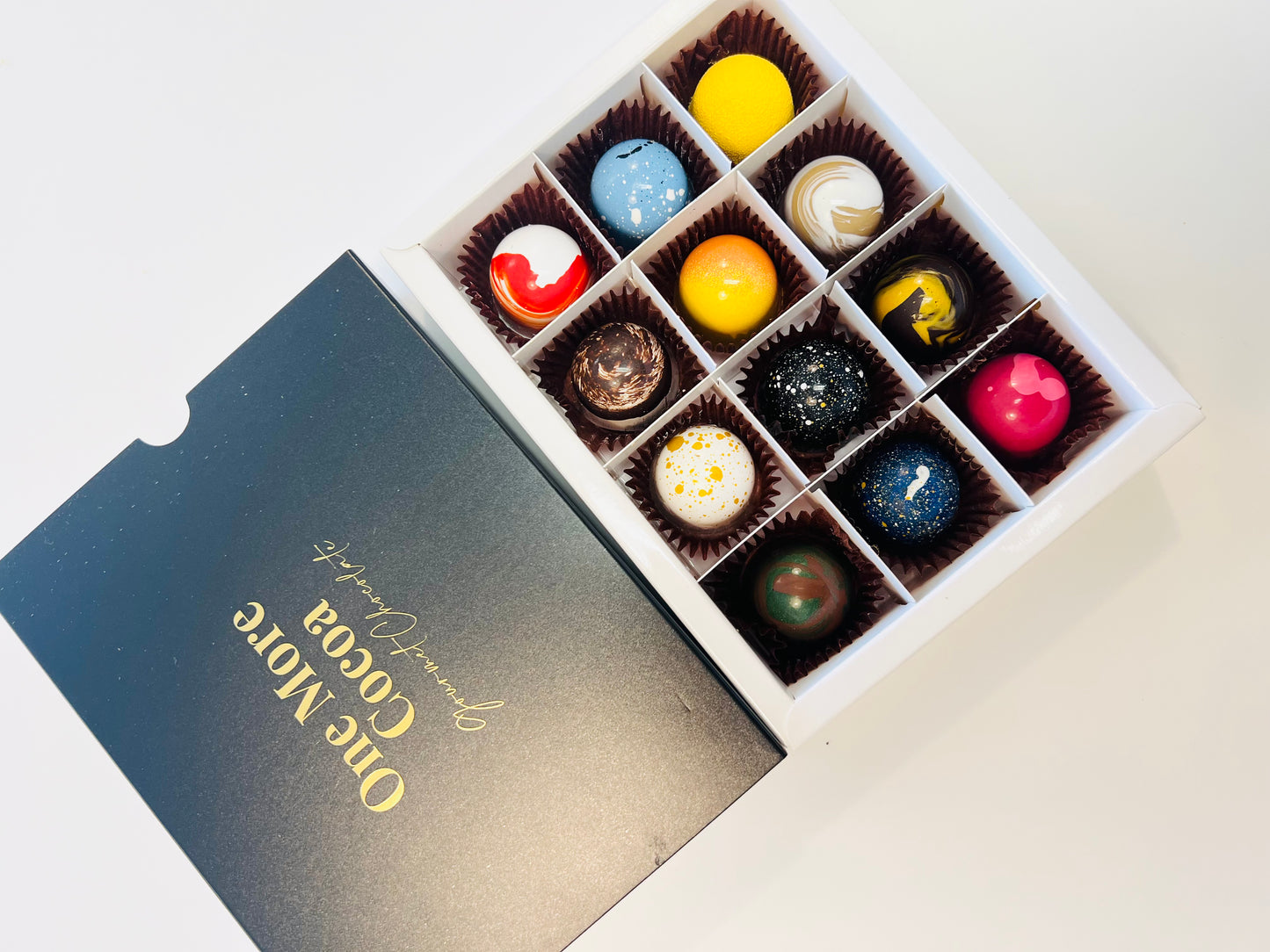 12 Piece Bonbon Box